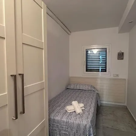 Apartment Primera Linea De Mar Con Jardin