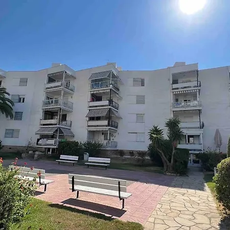 Apartment Primera Linea De Mar Con Jardin
